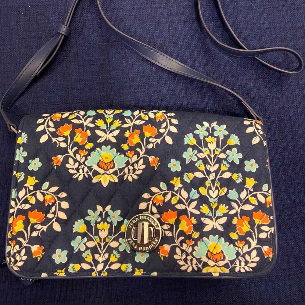 Vera Bradley Turn Lock Crossbody Chandelier Floral